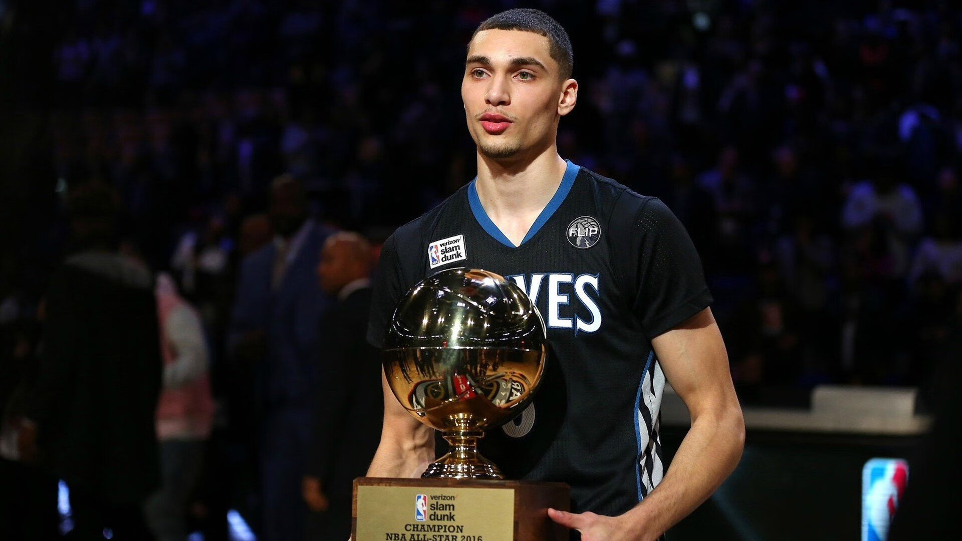 “金牛区城北体育馆:运动舞蹈赛,舞者们以节奏为武器,全力挑战巅峰”