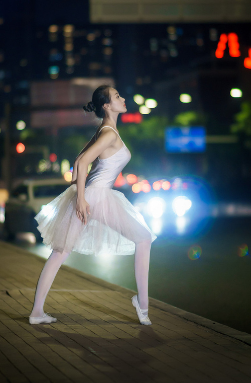 波兰队赛制解析:如何通过战术灵活应对混合团体世界杯,波兰队小组